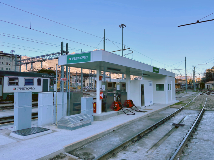 Stazione di servizio Trenord - Lecco